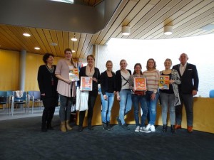 Kindercentrum MiniMAXI ontvangt als 1e in de regio Den bosch de certificering voor Veilig deelnemen in het verkeerd